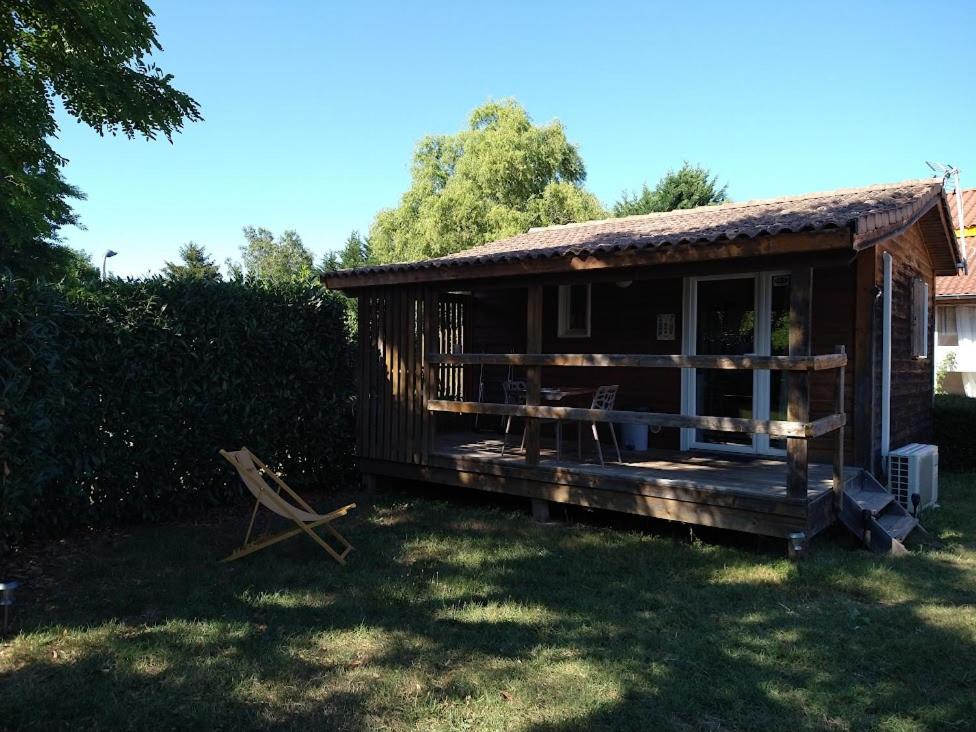 Hotel Domaine Des Epinettes Saint-Romain-de-Jalionas Exteriér fotografie